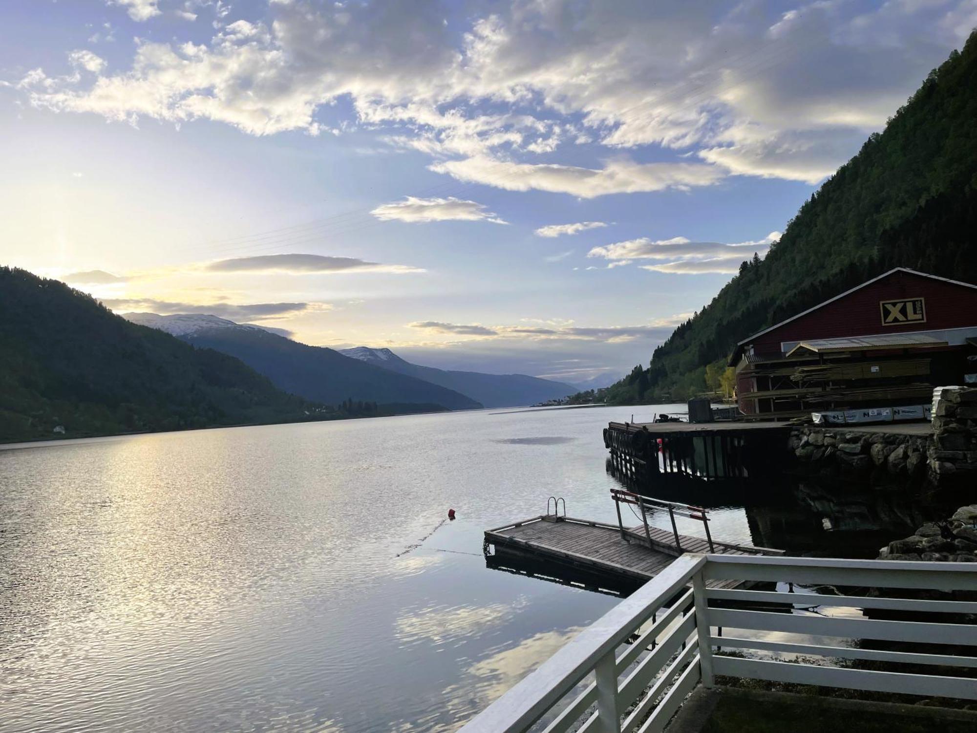 Der Fjordtraum In Balestrand Direkt Am Wasser Ngoại thất bức ảnh